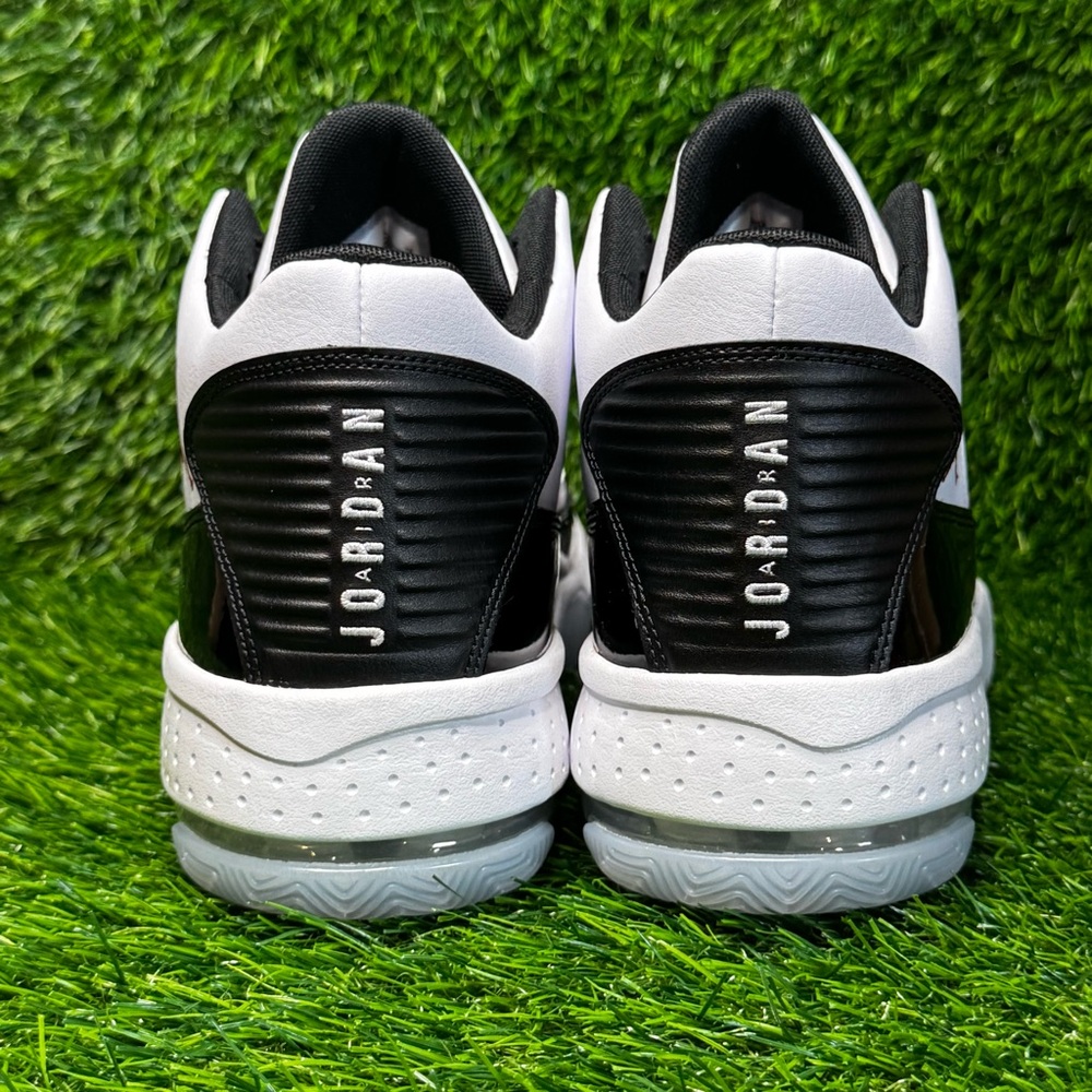 Size 10 - Mens Jordan Max Aura 2 White Black Basketball Shoes - CK6636 102 - Picture 4 of 6